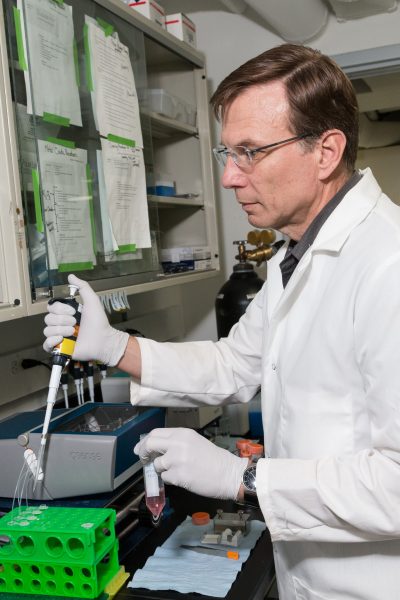 Joel in lab
